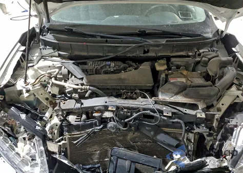 2015 Nissan Rogue S z USA, uszkodzony, nr VIN KNMAT2MT1FP521563